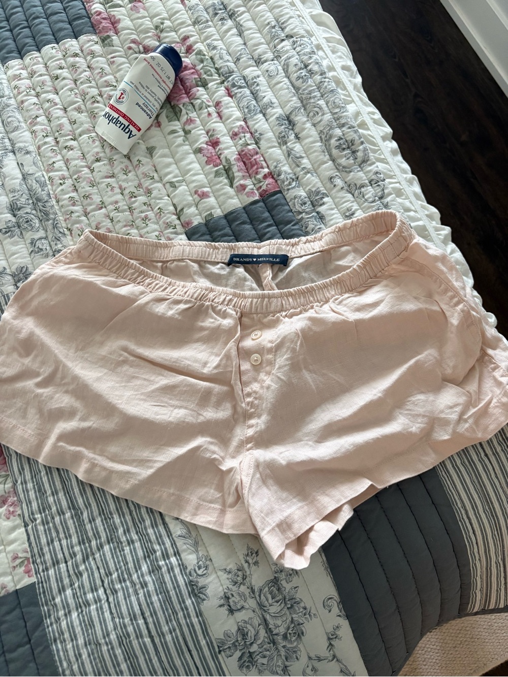 Brandy Melville Pink linen Lounge Shorts